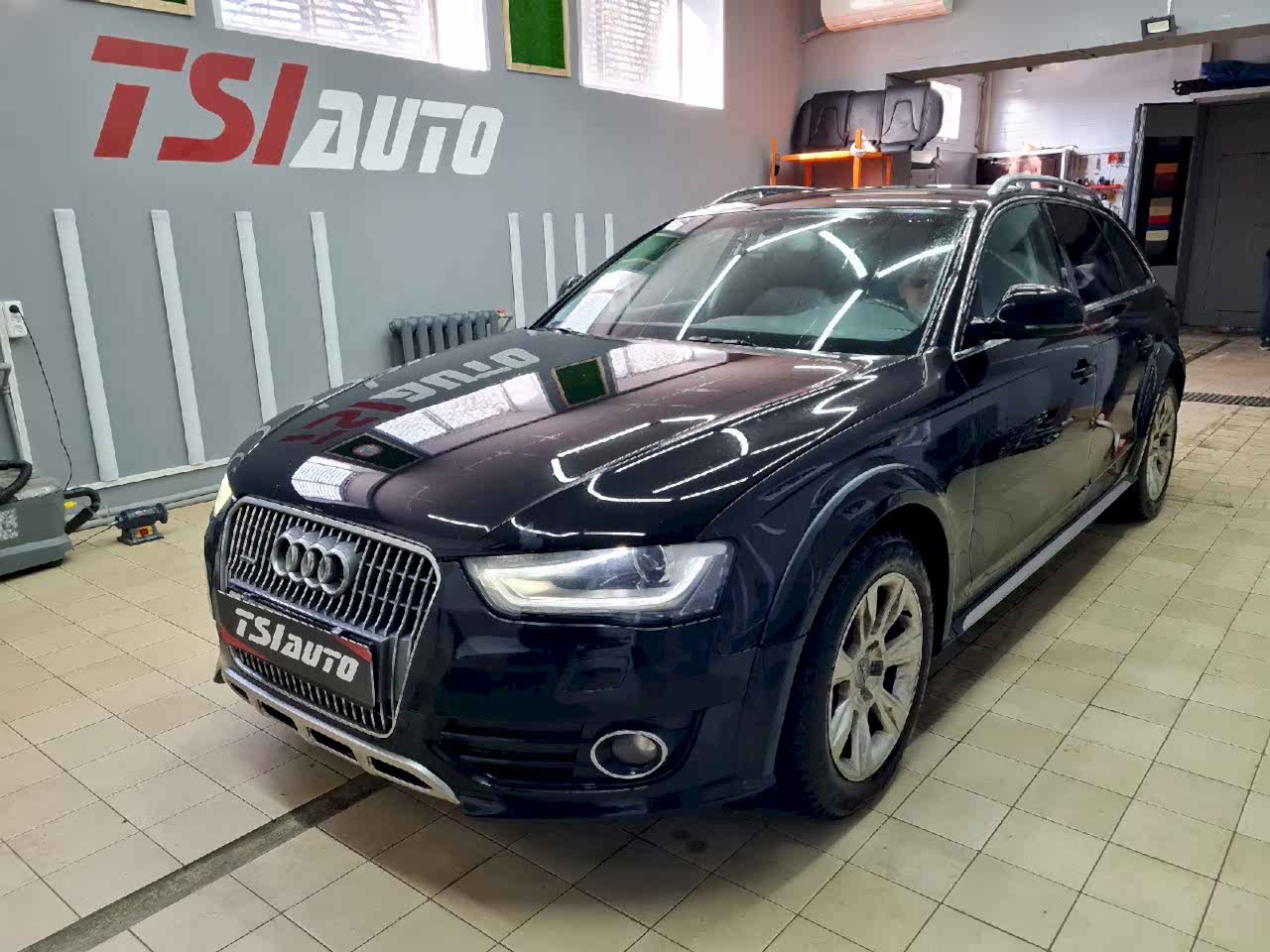 Шумоизоляция Audi A4 Allroad B8 в Астане