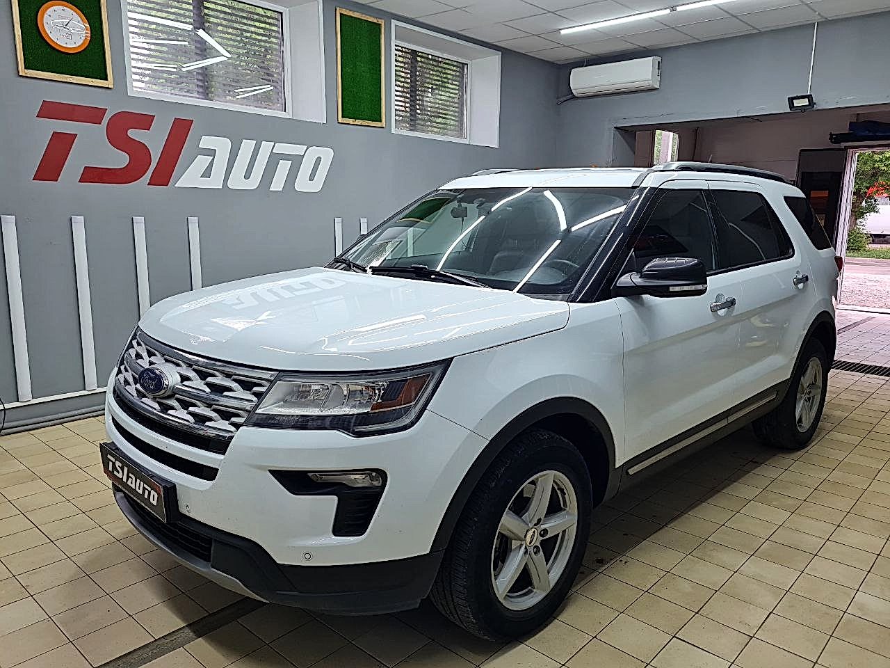 Шумоизоляция Ford Explorer в Астане в пакете Комфорт