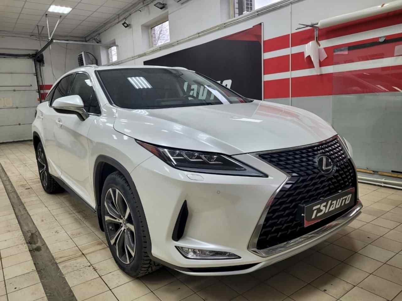 Шумоизоляция Lexus RX в Астане максимальный пакет