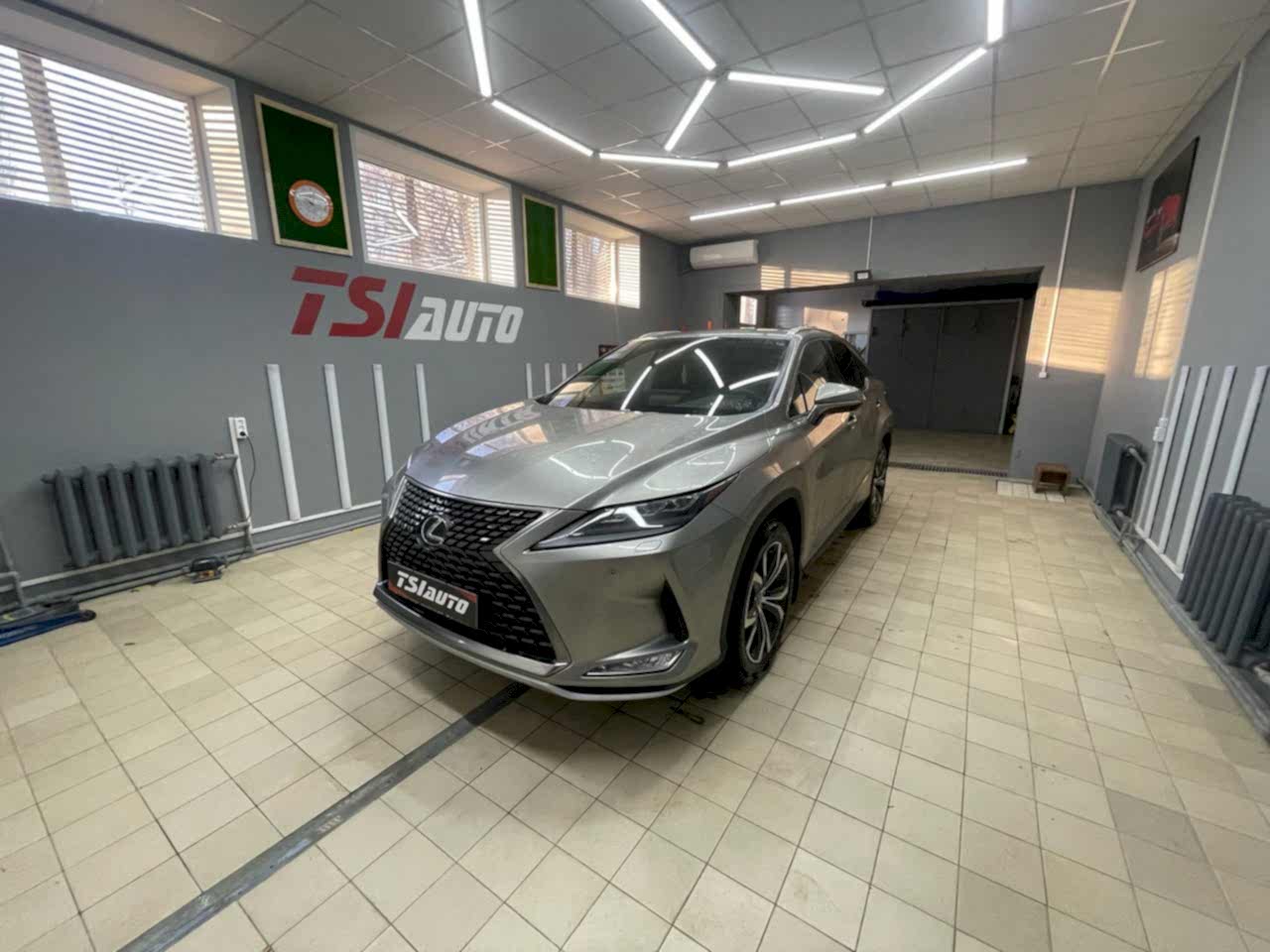 Шумоизоляция Lexus RX в Астане