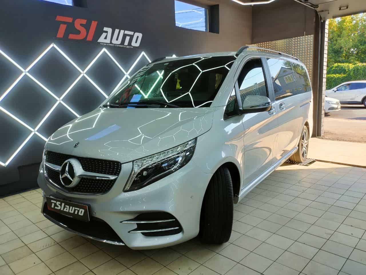Шумоизоляция Mercedes V-Класс в Астане