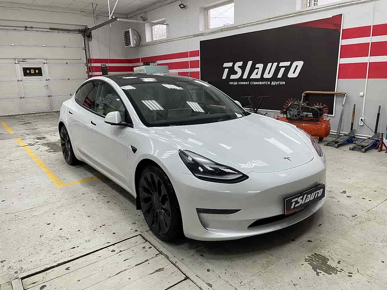 Шумоизоляция Tesla Model 3 в Астане