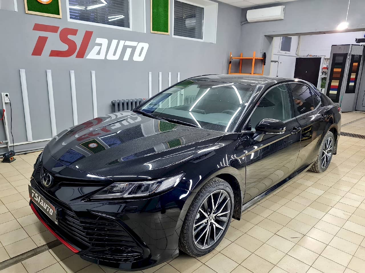 Шумоизоляция Toyota Camry v70 в Астане