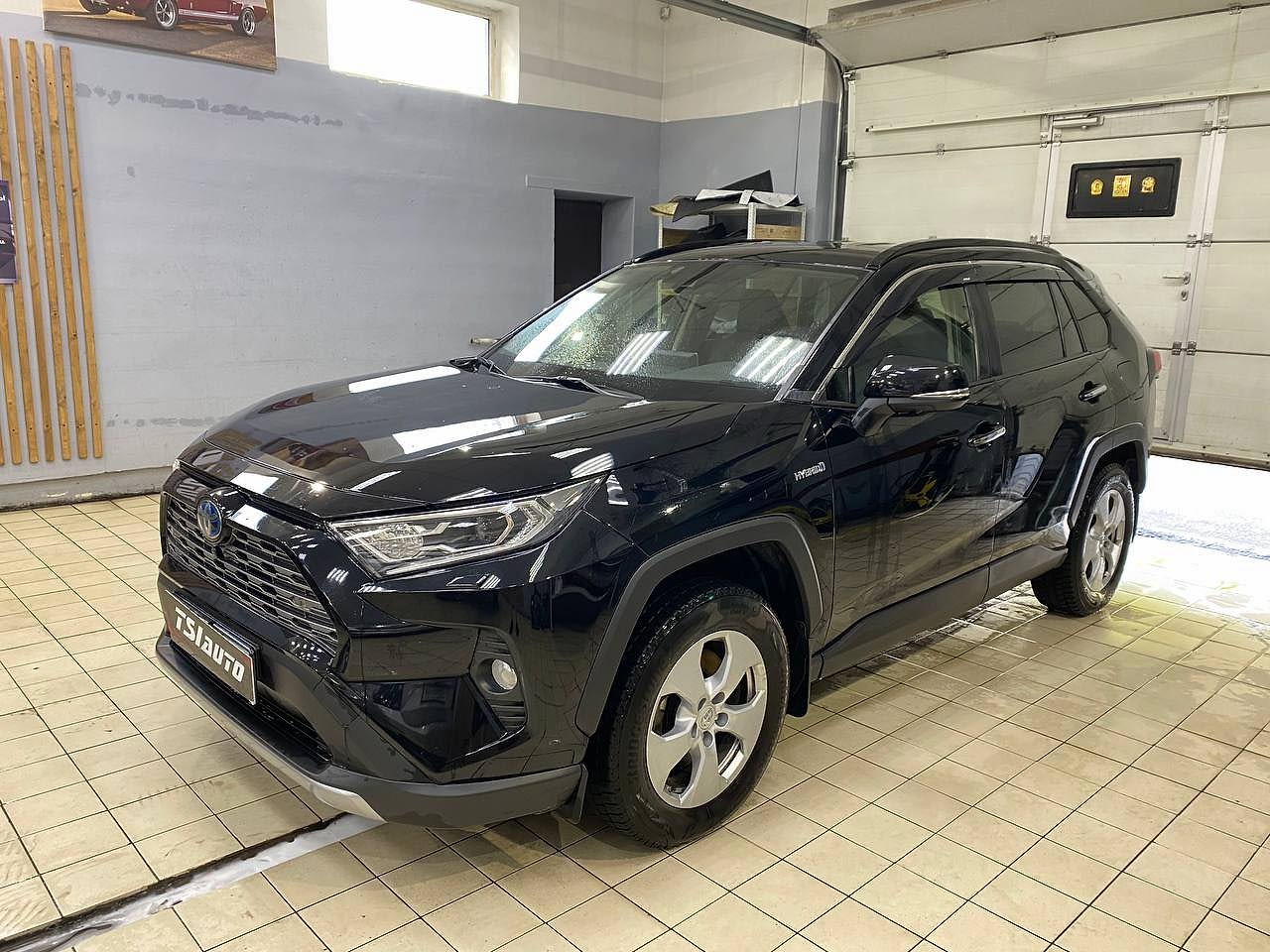 Toyota RAV4 шумоизоляция арок в Астане